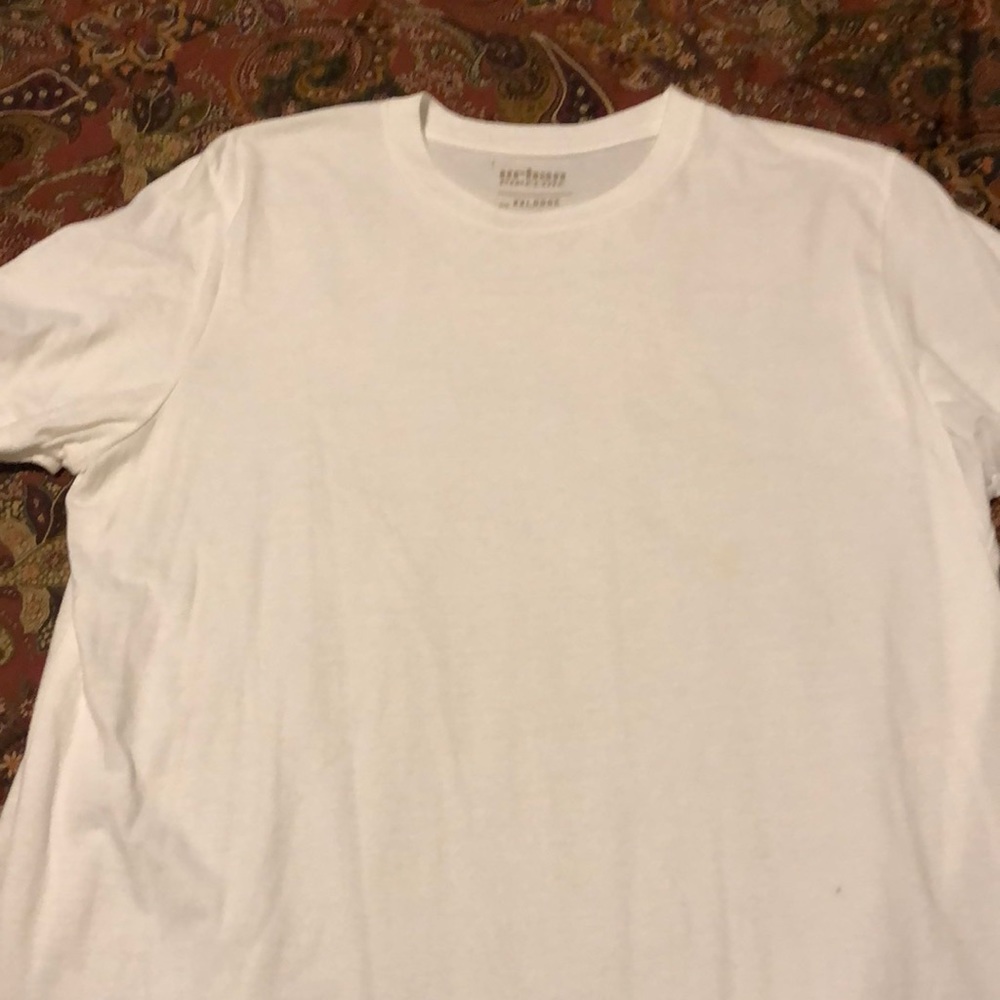 Bundle of 3 tee shirts. White. EUC